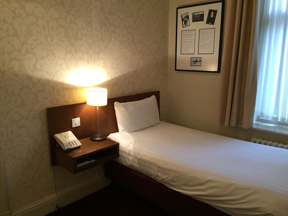 The Crown Hotel 14/74