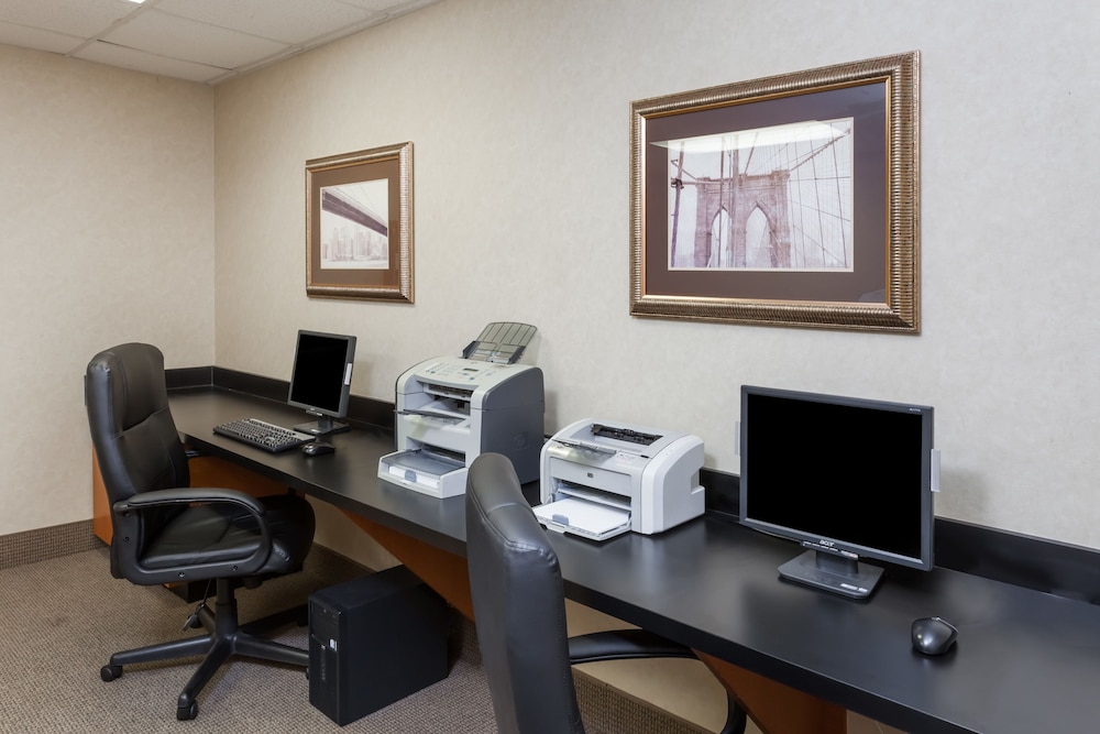 Wingate by Wyndham Peoria 25/28