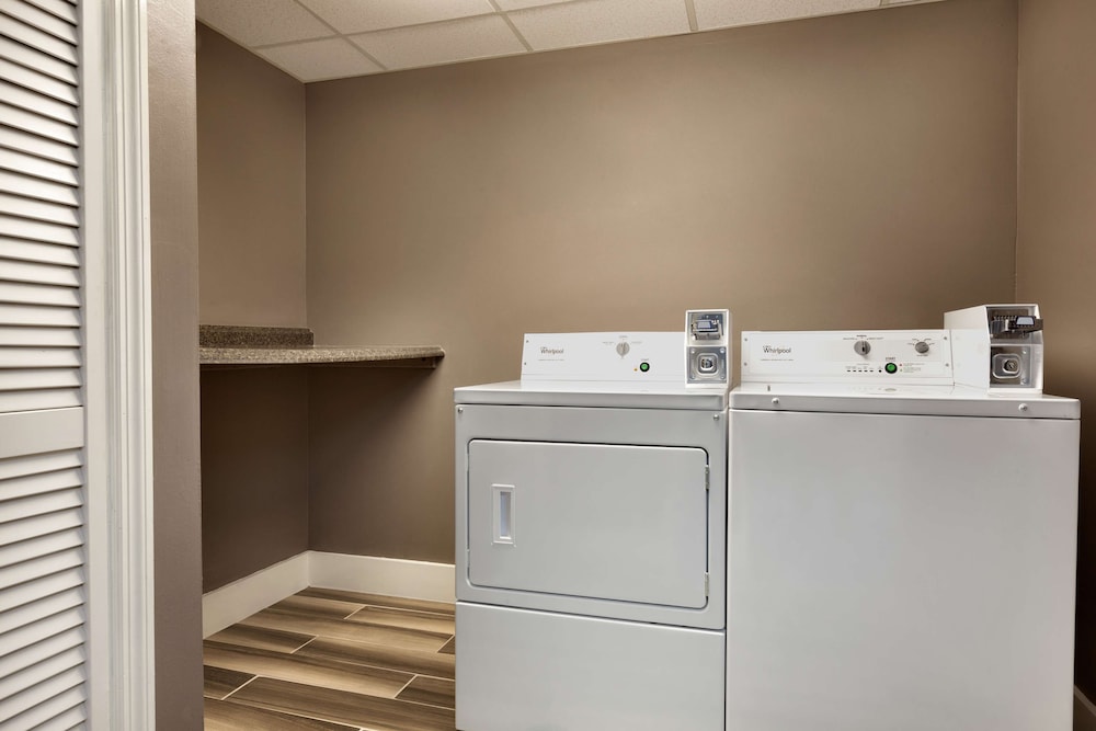 Hampton Inn Waycross 16/29
