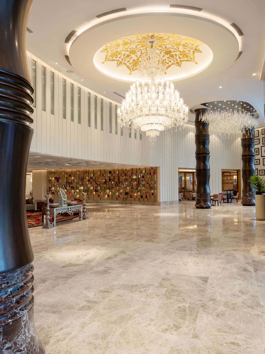 The Leela Hyderabad 9/44