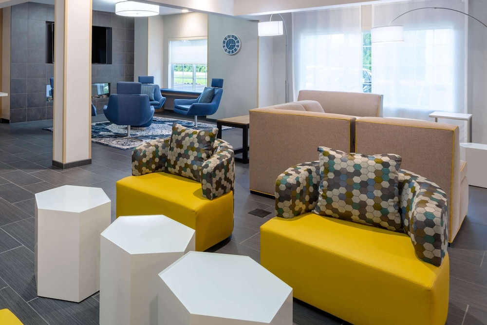 Microtel Inn & Suites by Wyndham Amsterdam 46/61