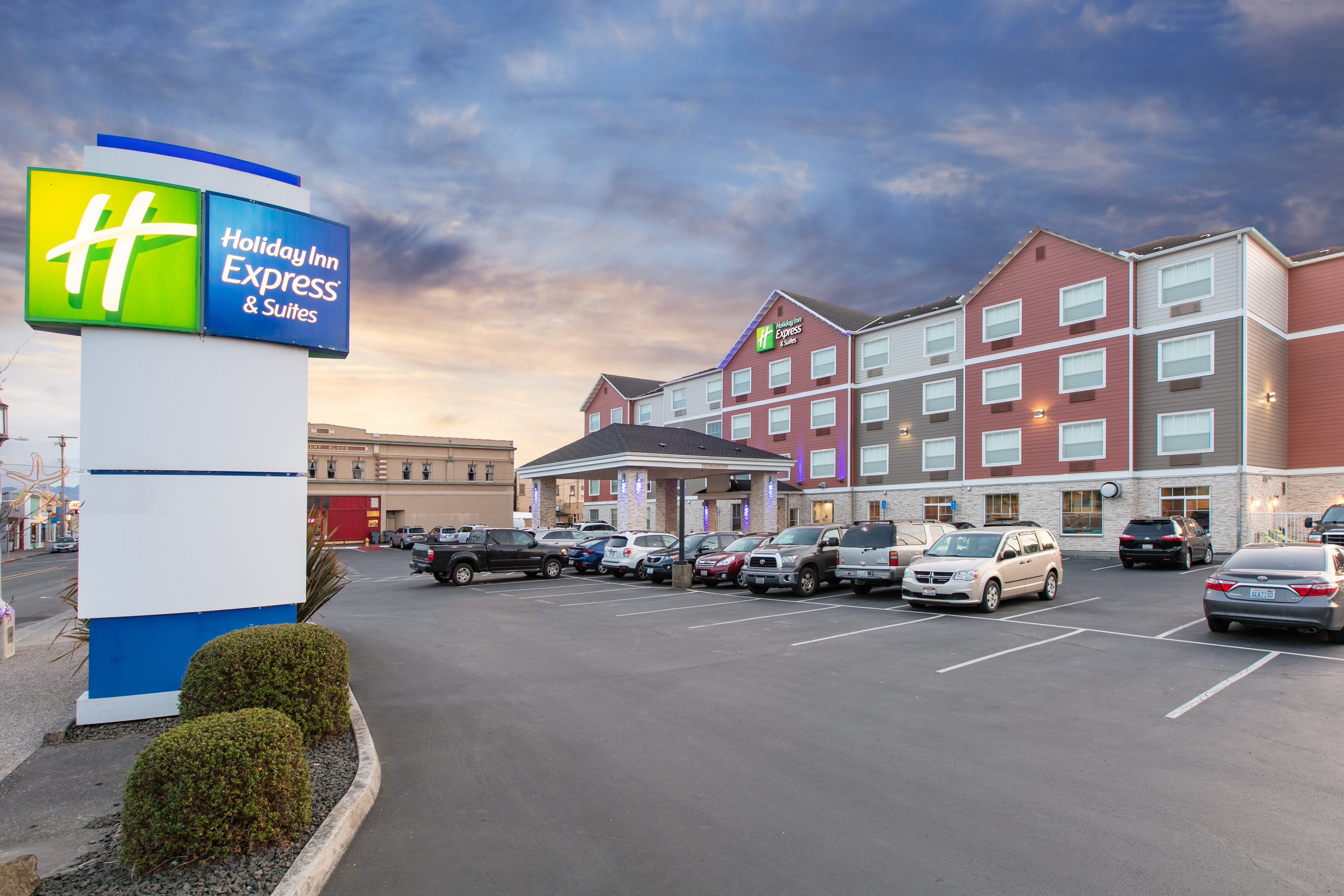 Holiday Inn Express Hotel And Suites Seaside Convention Center 61/65