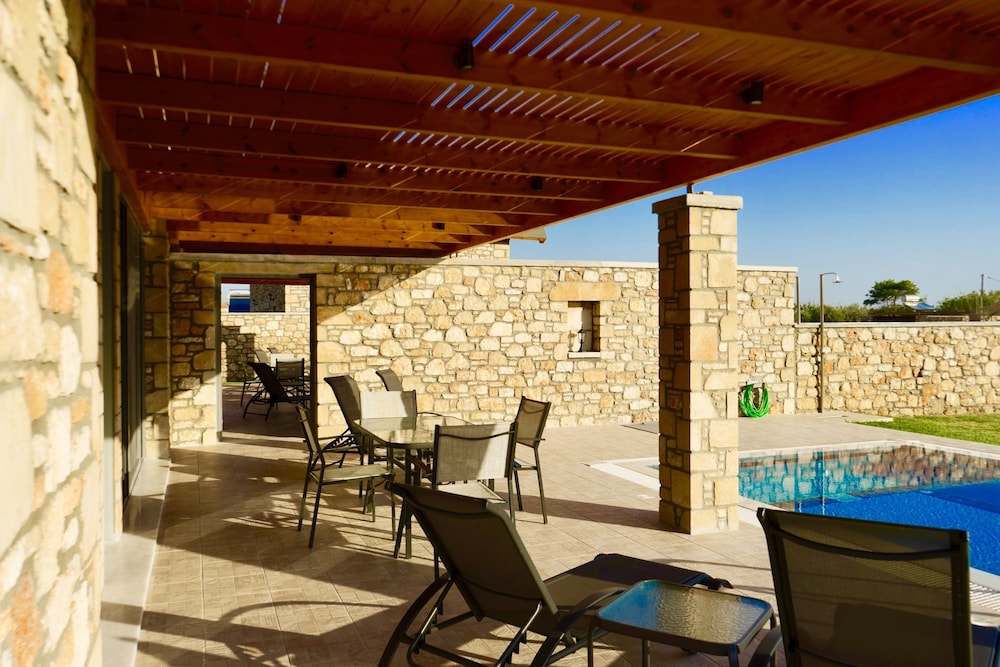 Estrella Villas 34/68