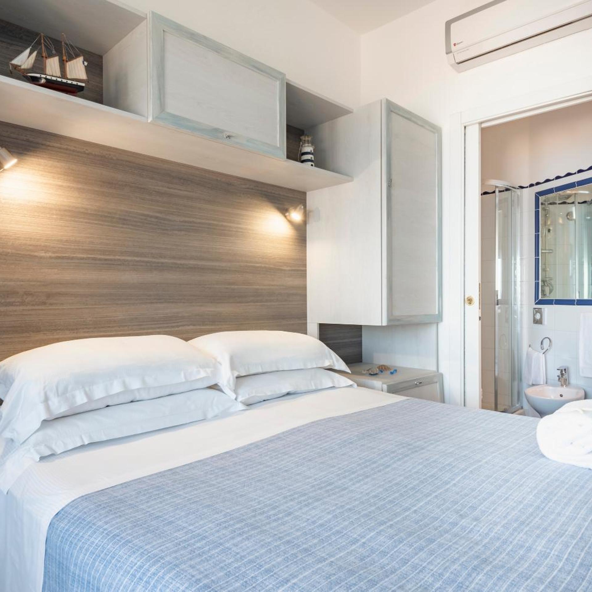 Standard, Double Bed, Sea View