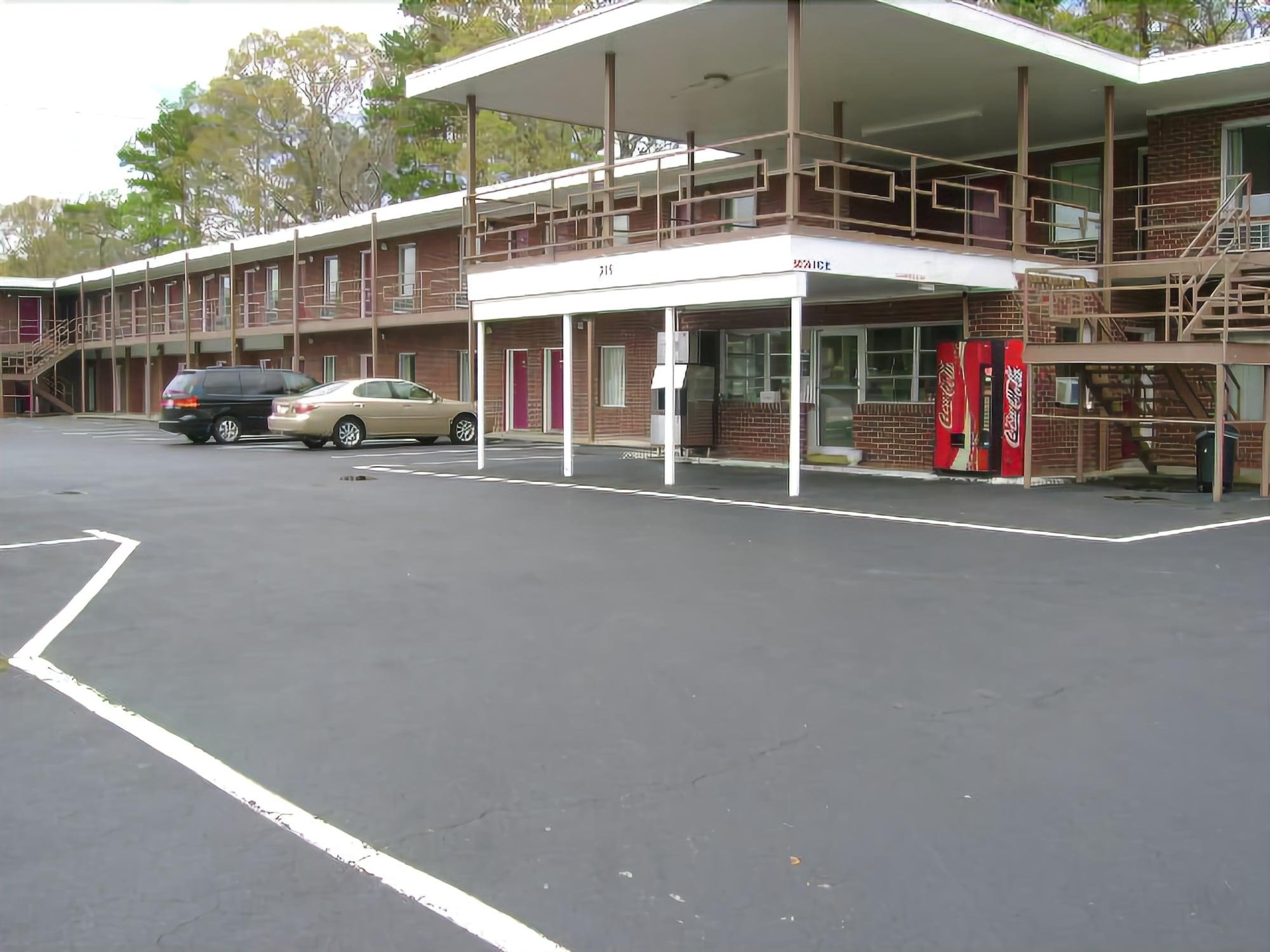 Sherwood Motel 19/21