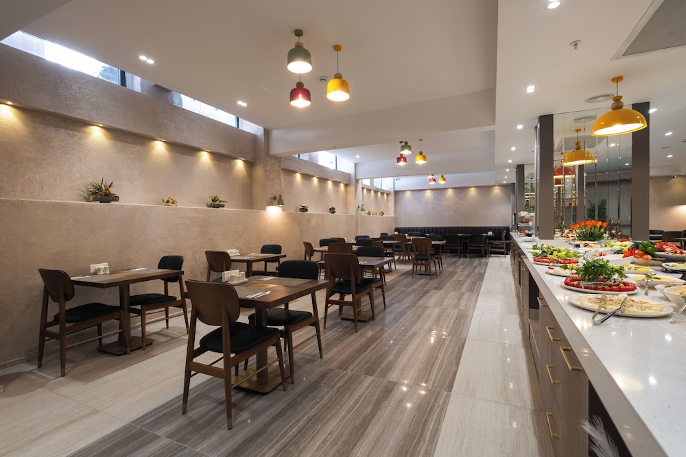 Buke Hotel Bomonti 48/62