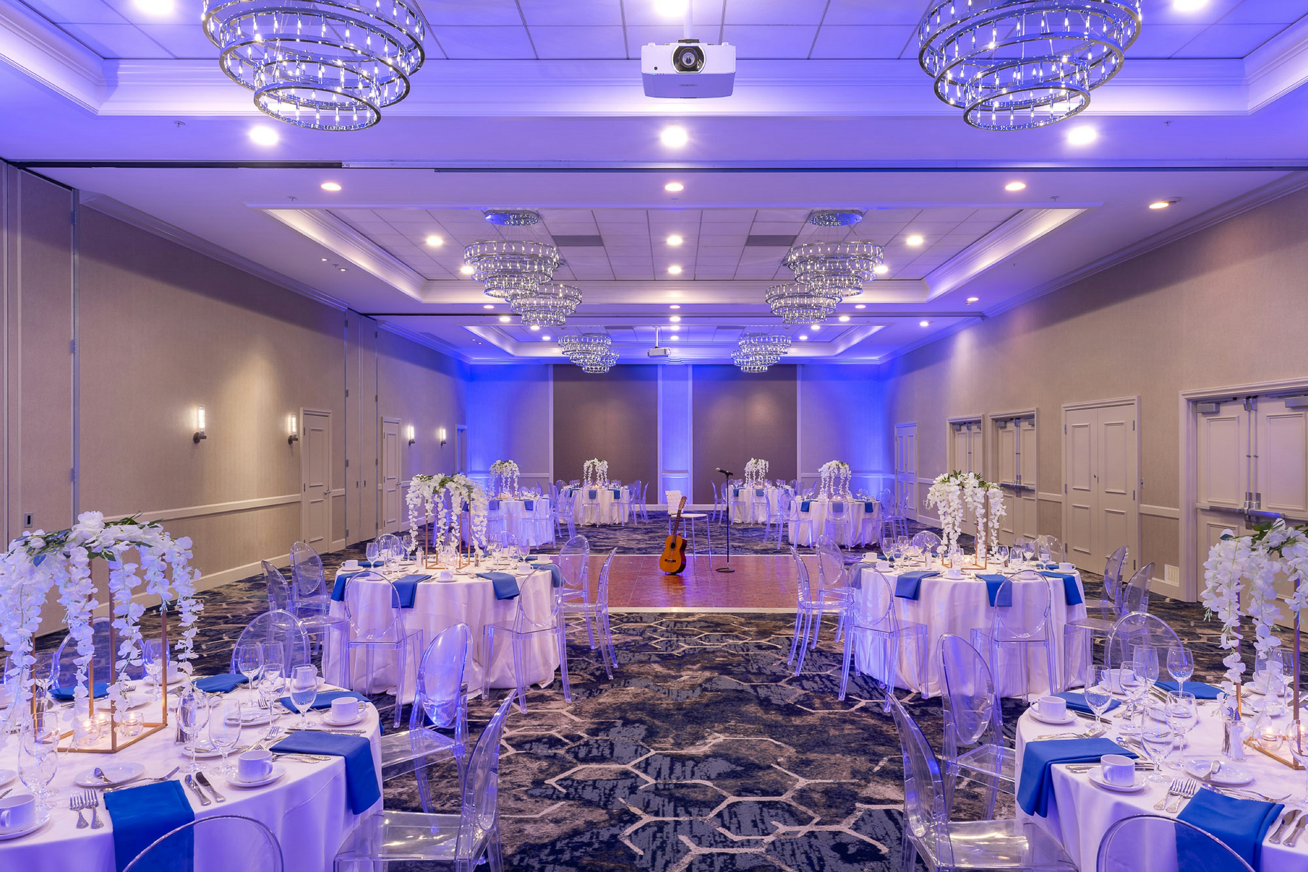Juniper Hotel Cupertino, Curio Collection By Hilton 15/19