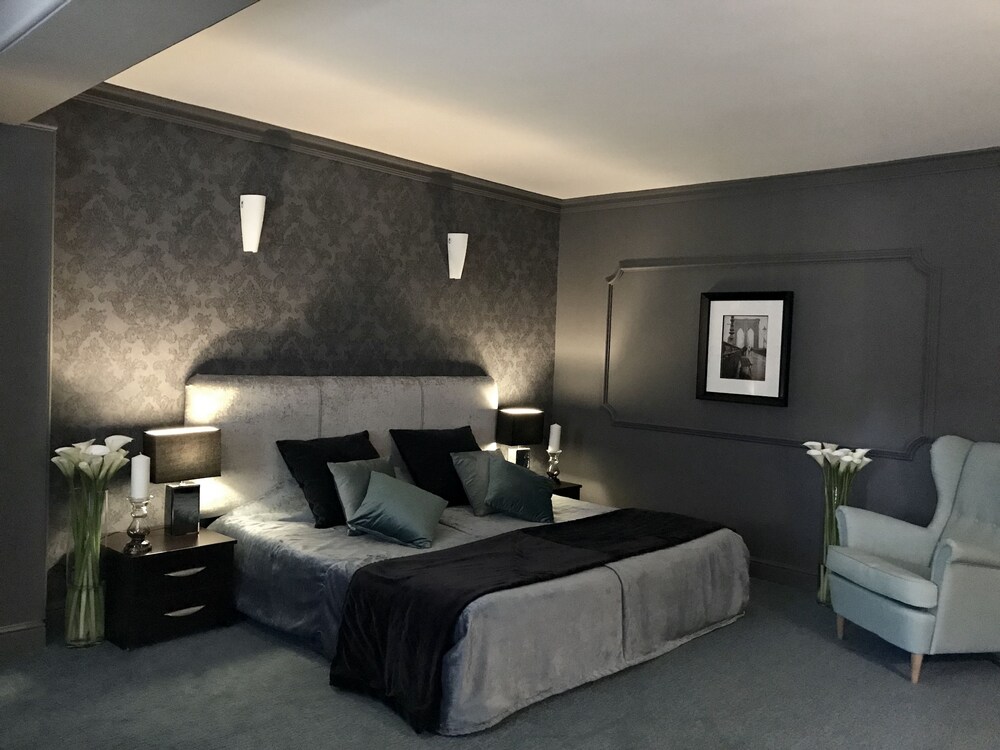 1 BEDROOM, DELUXE, DOUBLE BED