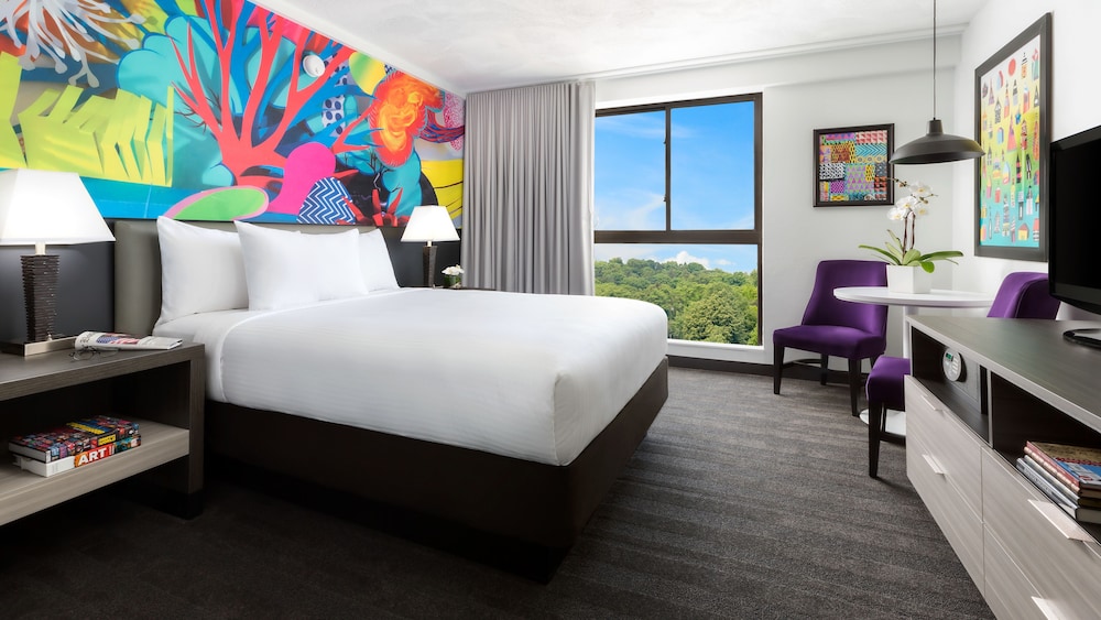 STANDARD, KING BED