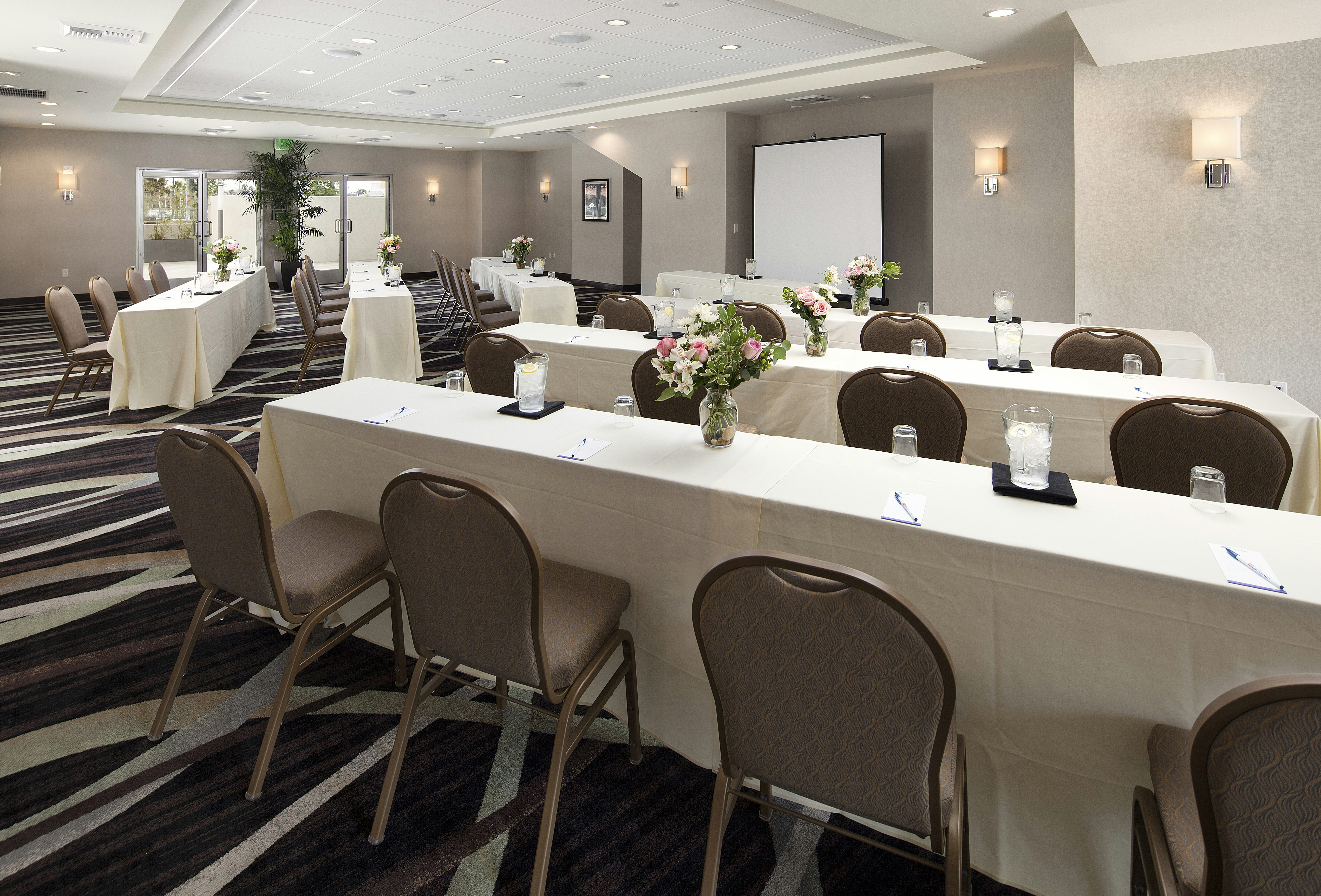 Hilton Garden Inn Los Angeles Marina Del Rey 37/44