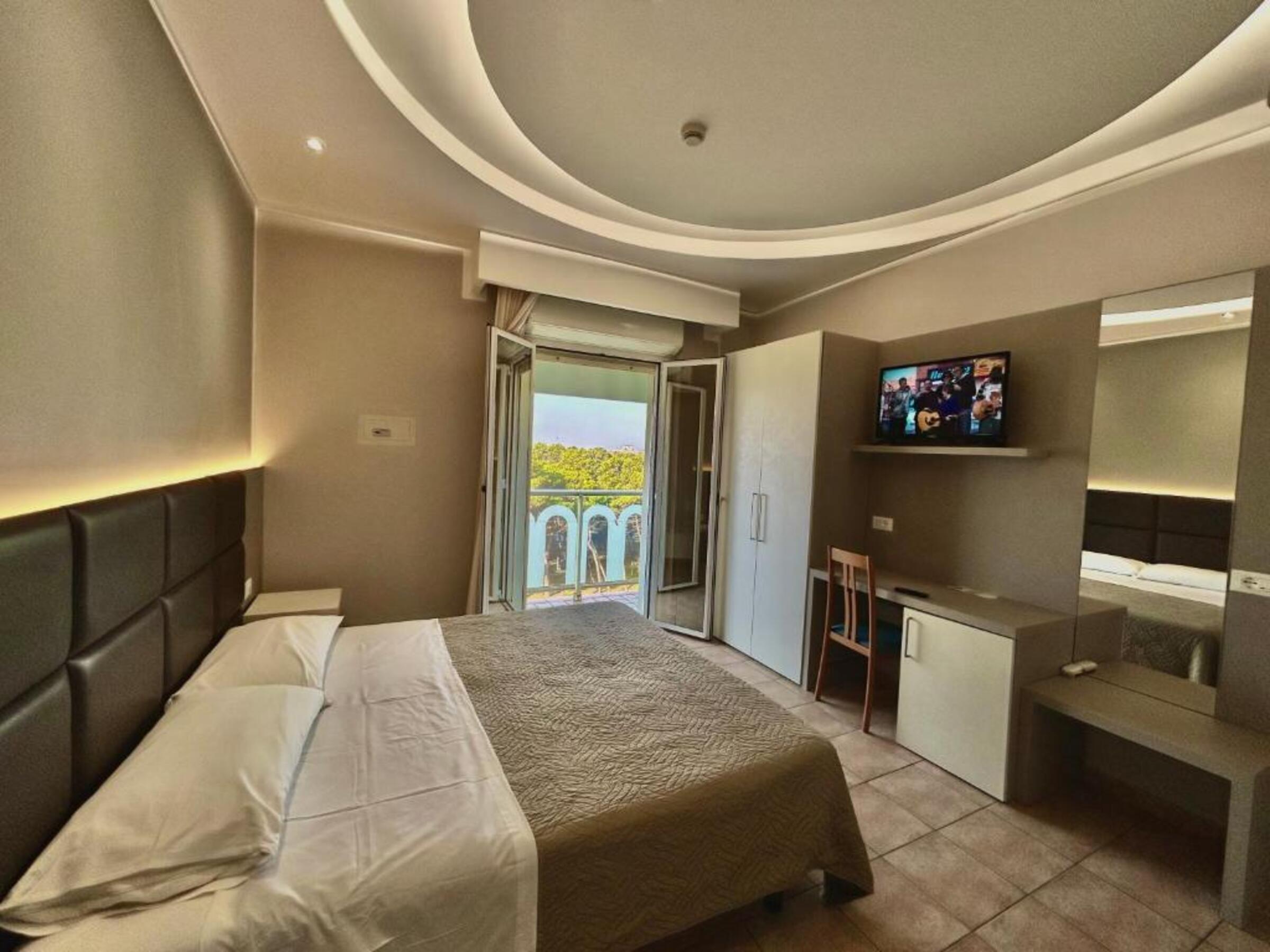 Standard, Park View, Balcony