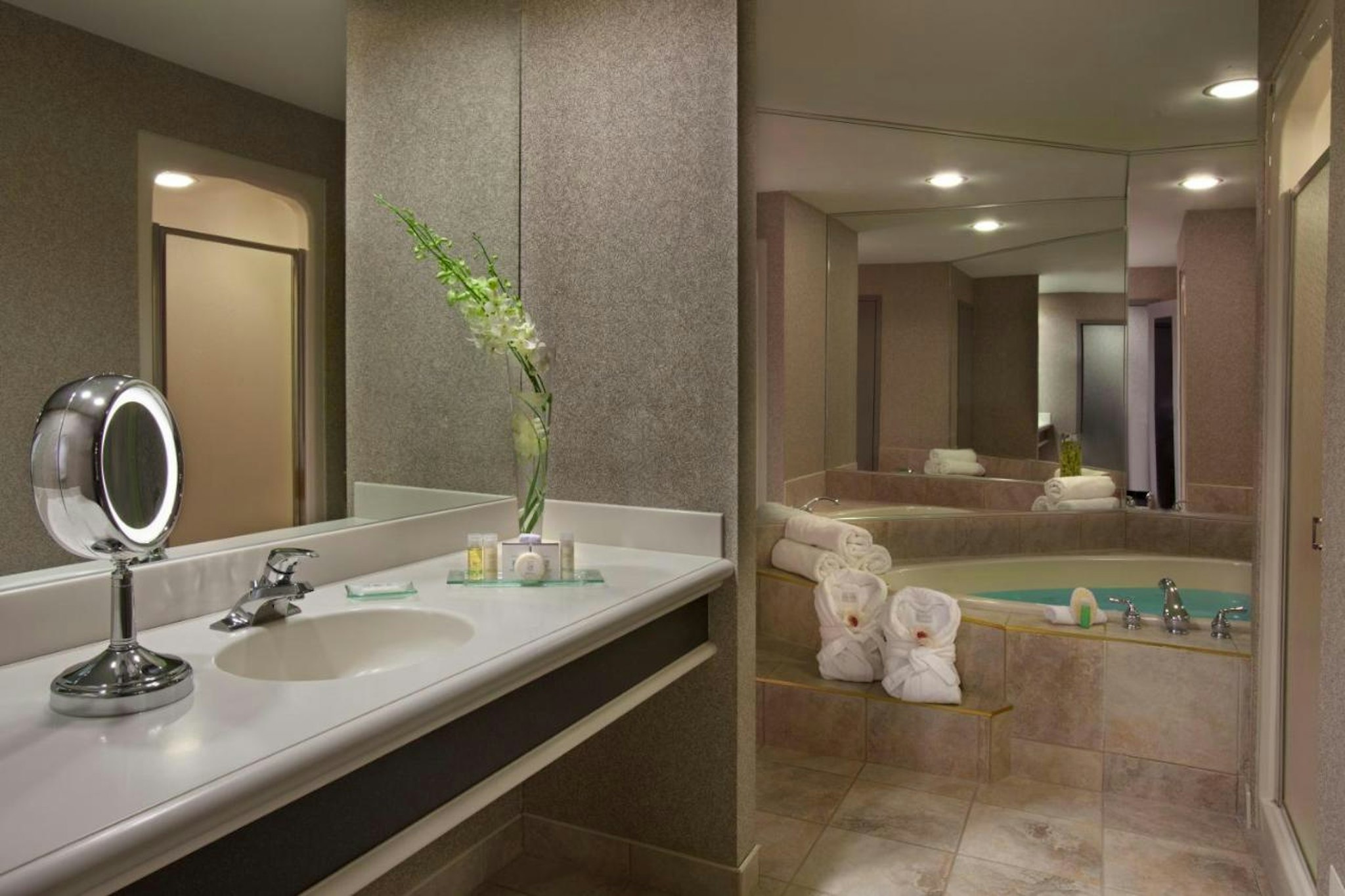 White Oaks Conference Resort And Spa 55/57