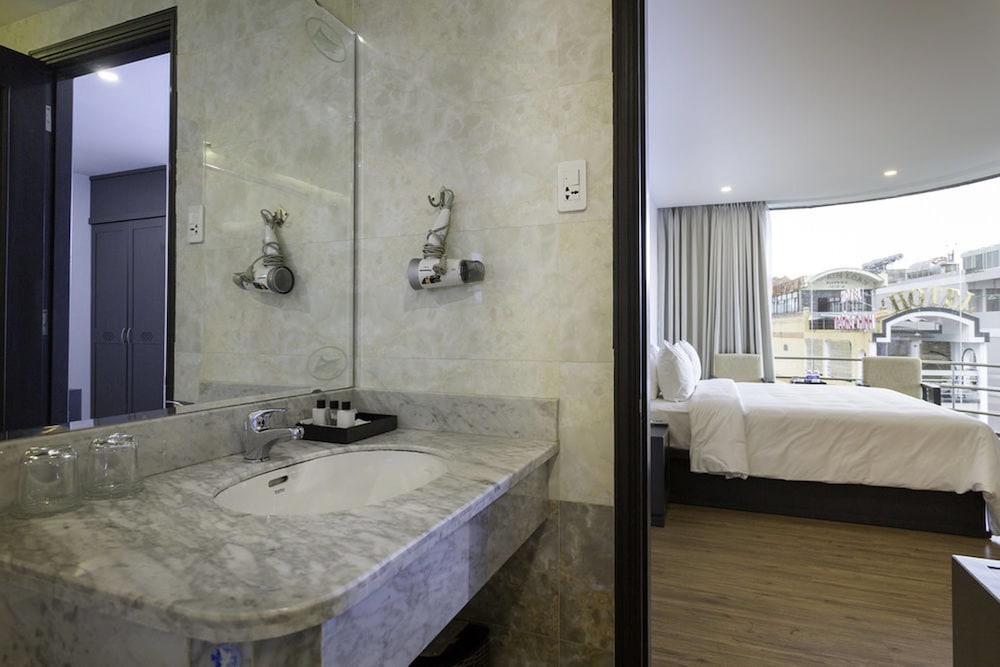 Calista Sai Gon Hotel 58/62