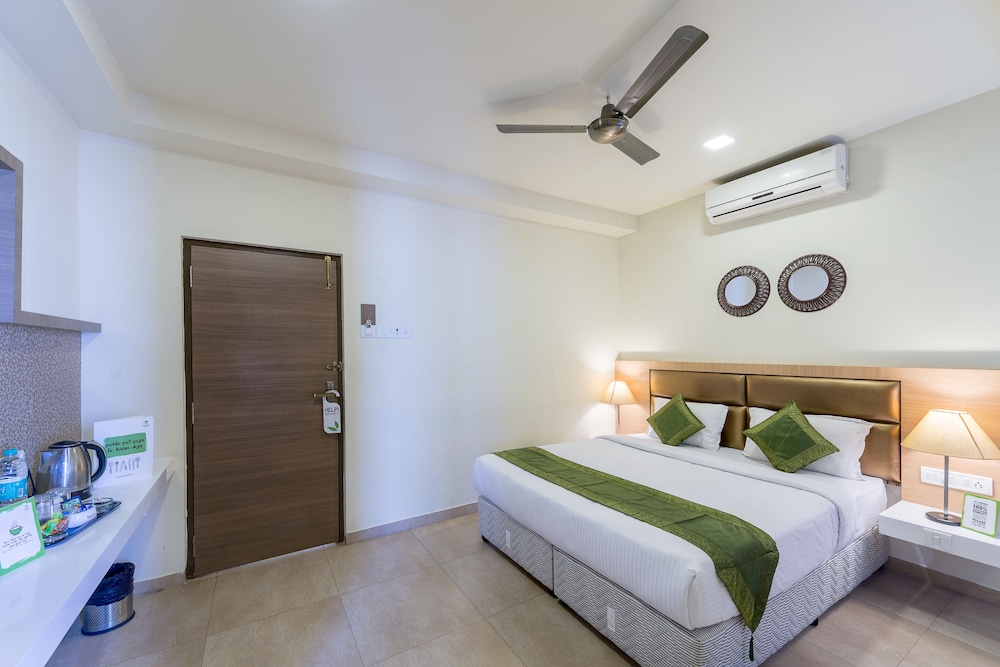 DELUXE, DOUBLE BED