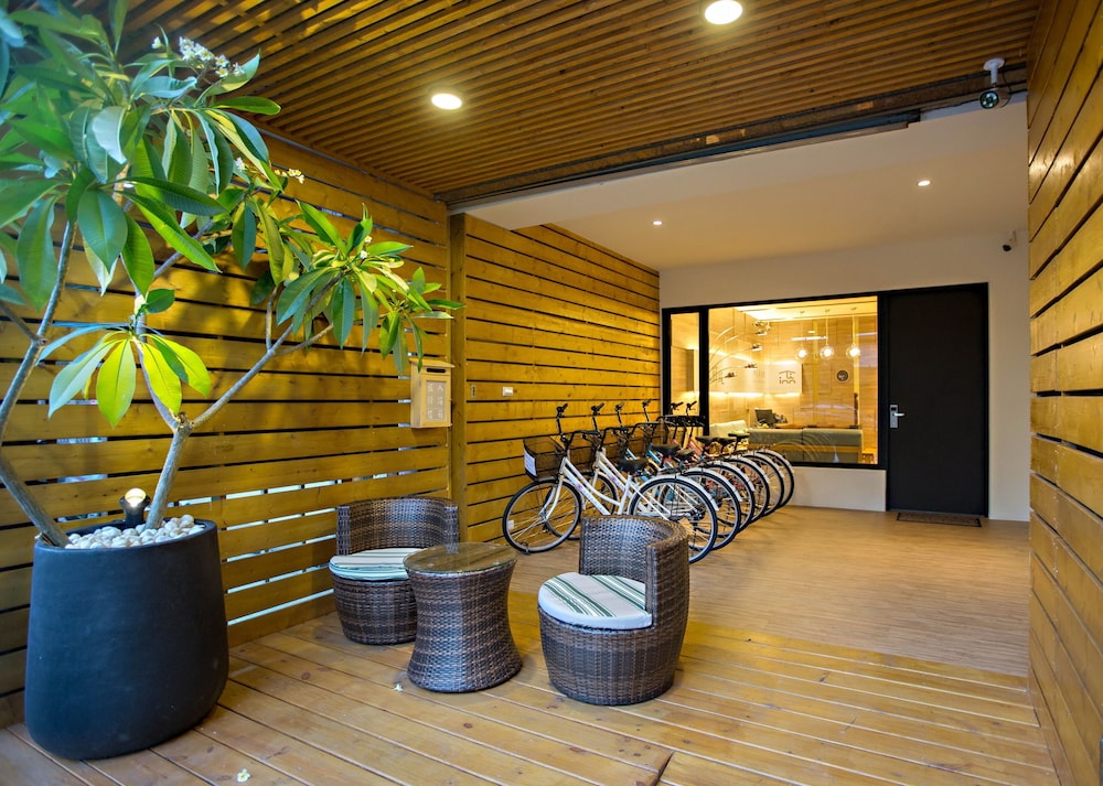Traveller-Inn Zhongzheng Library 40/60