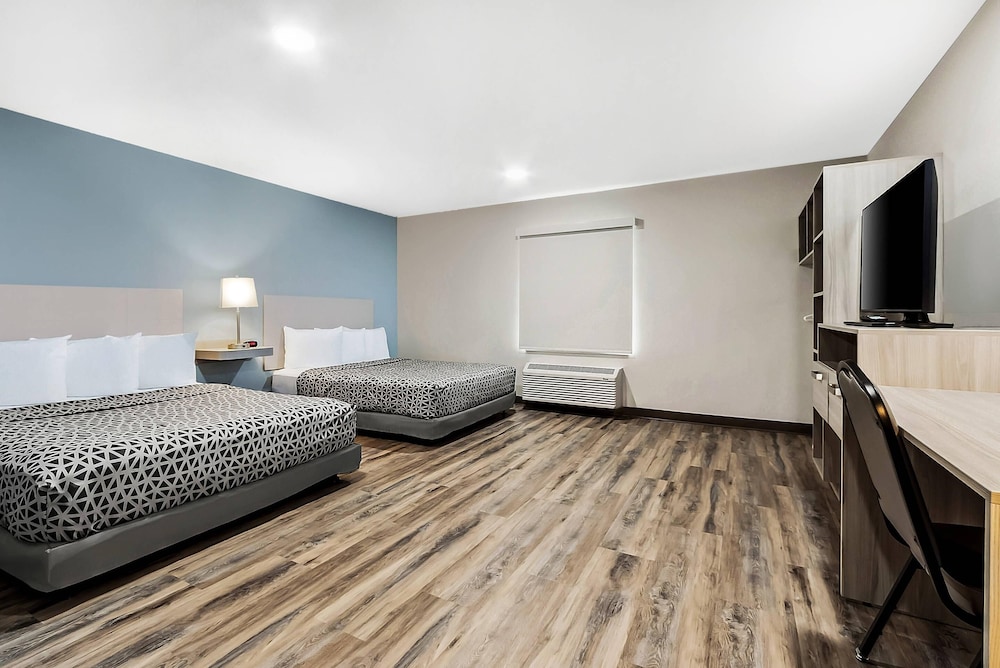 WoodSpring Suites Sumter near Shaw AFB 22/60
