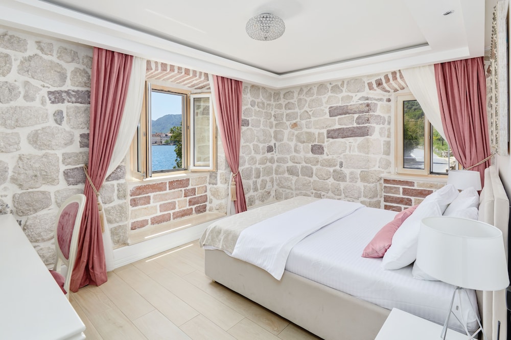 Hotel Libertas 46/69