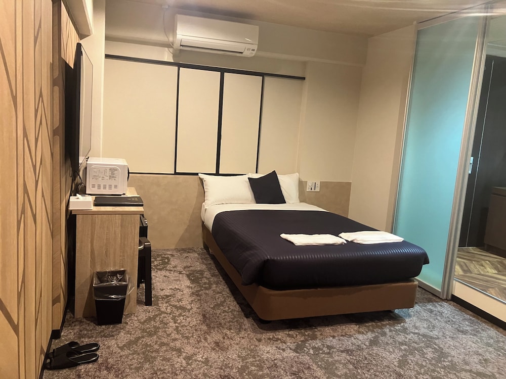 Hotel Livemax BUDGET Naha 20/45