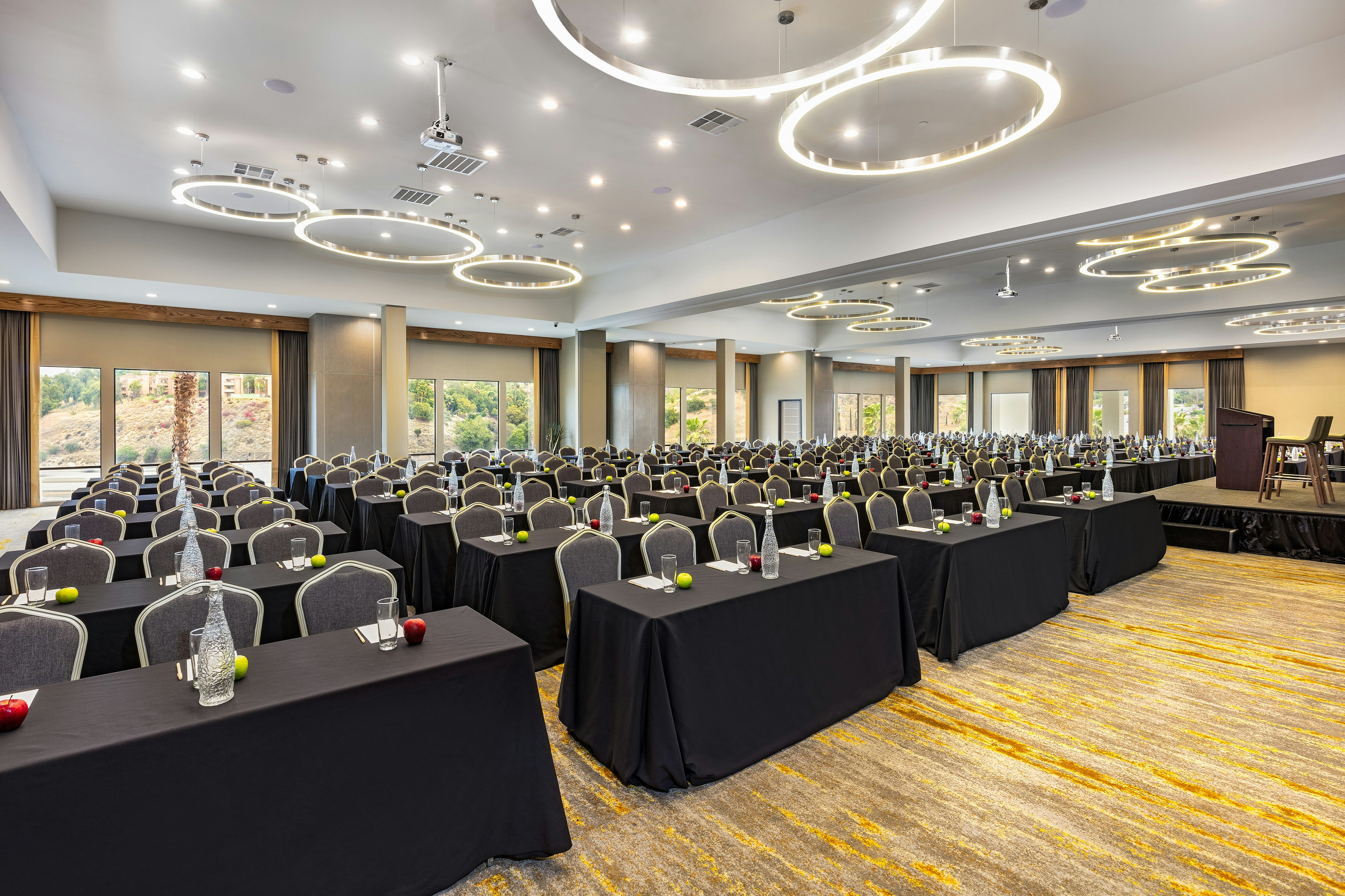 Doubletree By Hilton Pomona 29/64