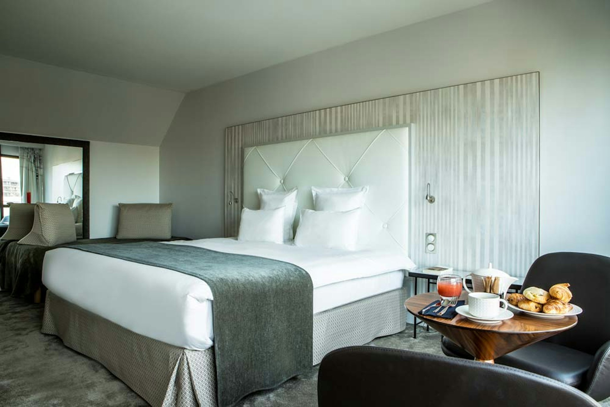 Le Parisis Hotel 13/33