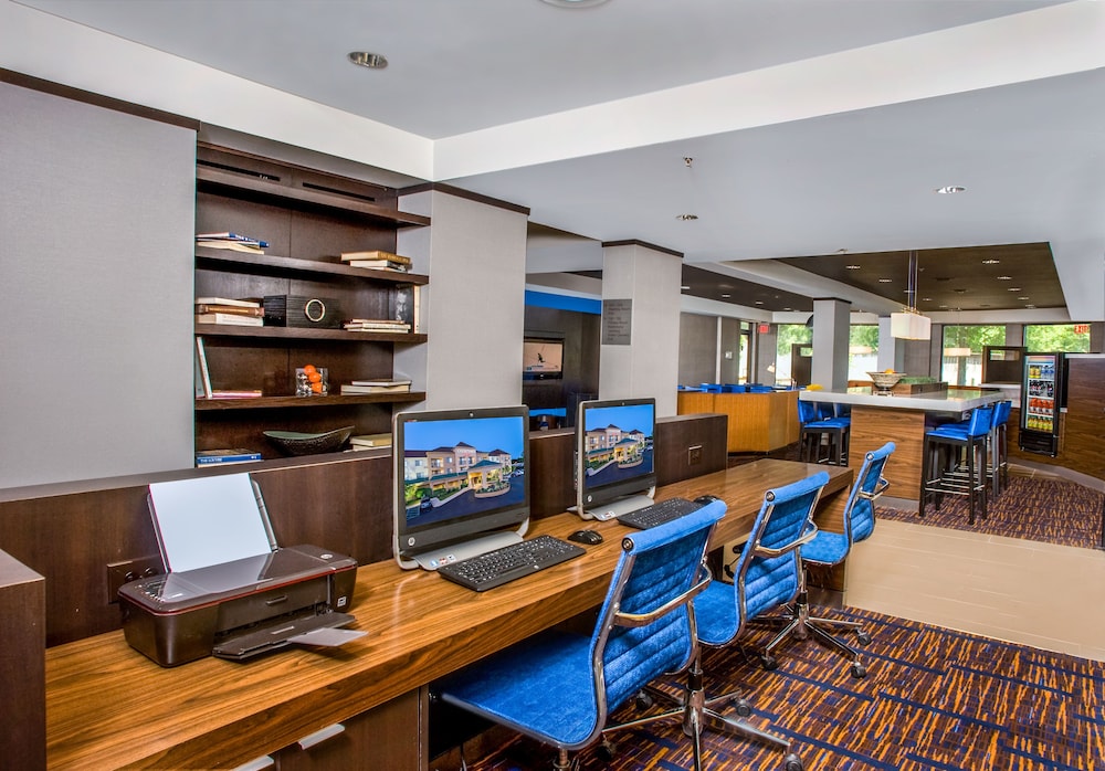 Courtyard By Marriott Tupelo 27/28