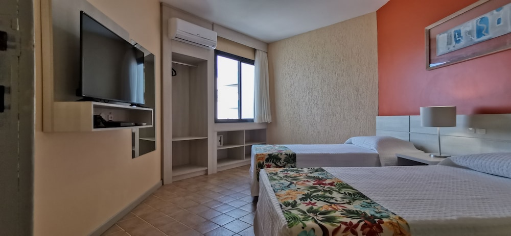 Ingleses Praia Hotel 11/50