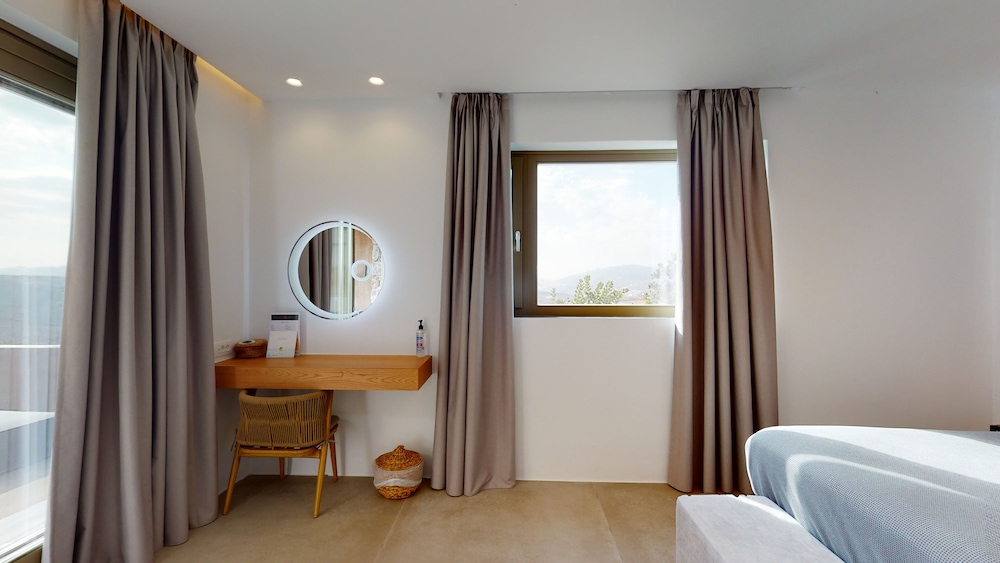 HONEYMOON, SUITE