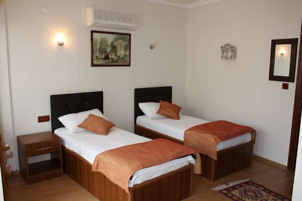 Boomerang Guest House 11/67