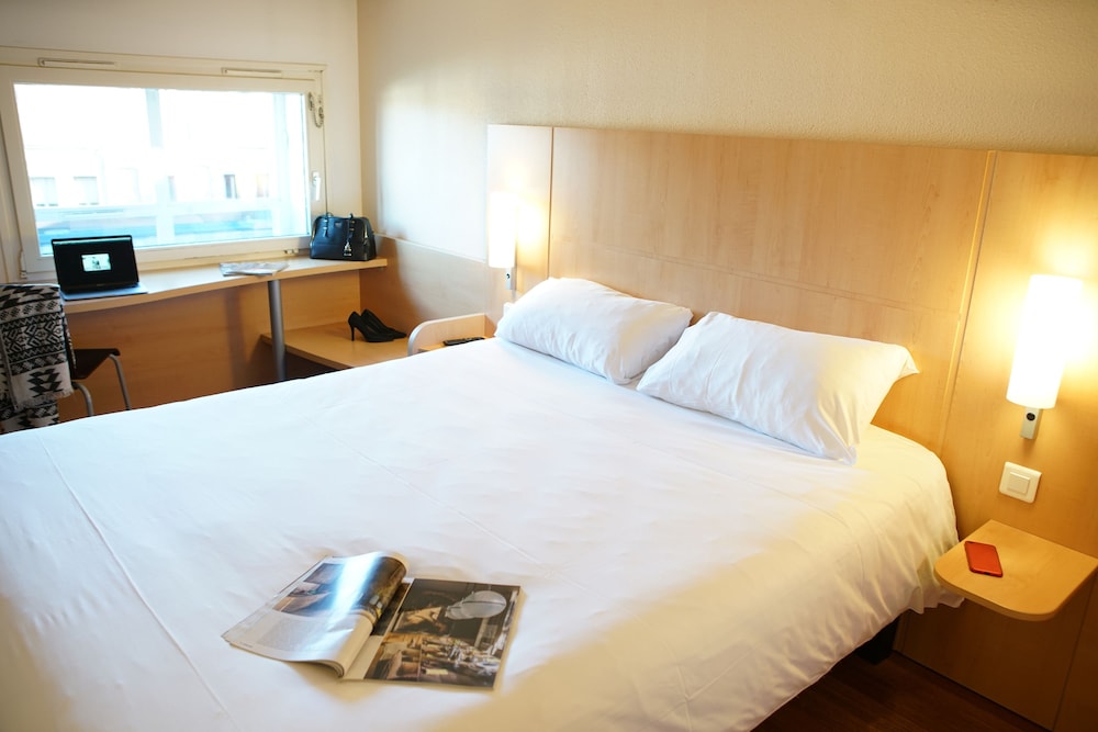 Ibis Douai Centre 17/65