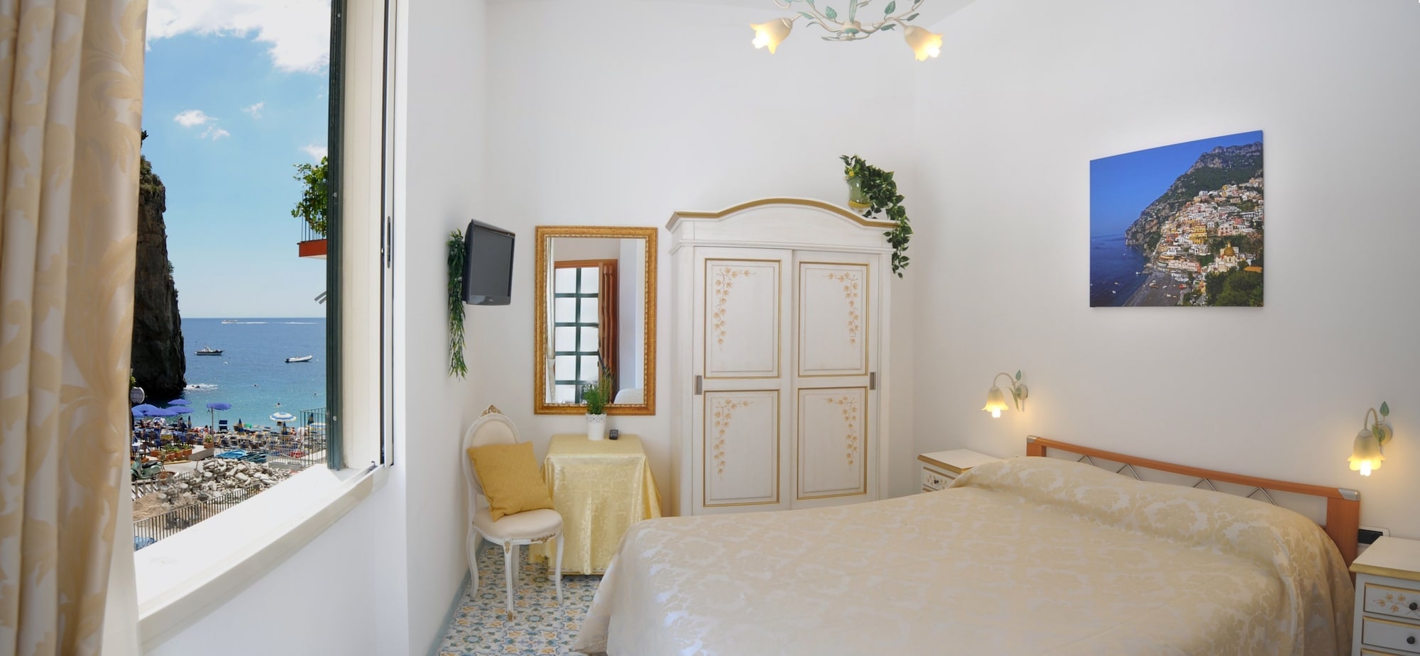 Room, Sea View
