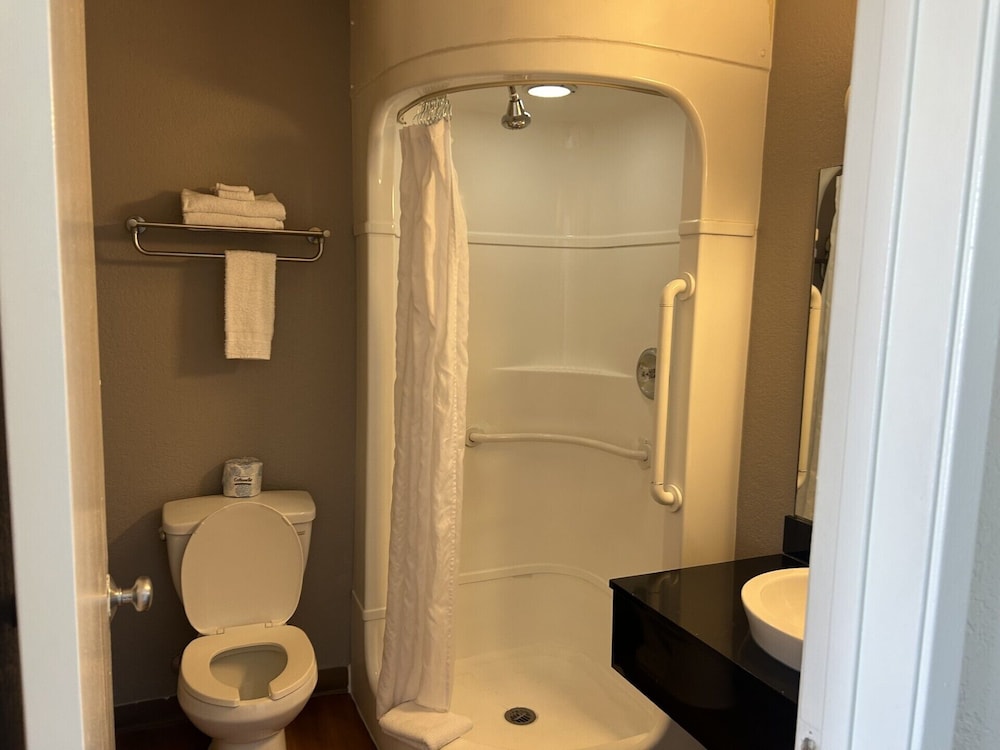 Motel6 Stanton, CA - Anaheim West 58/60