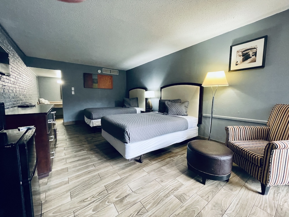 Extended Stay SA 12/30
