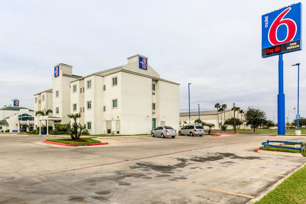 Motel6 Pharr, TX 51/55