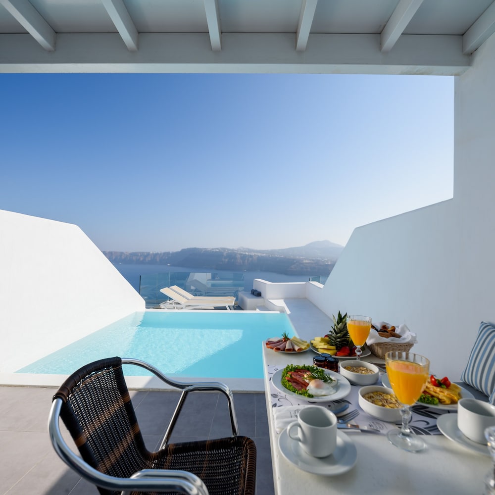 Maison De Lys Luxury Suites 52/72