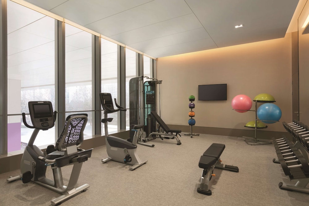 Hyatt Place Shanghai Tianshan Plaza 24/45