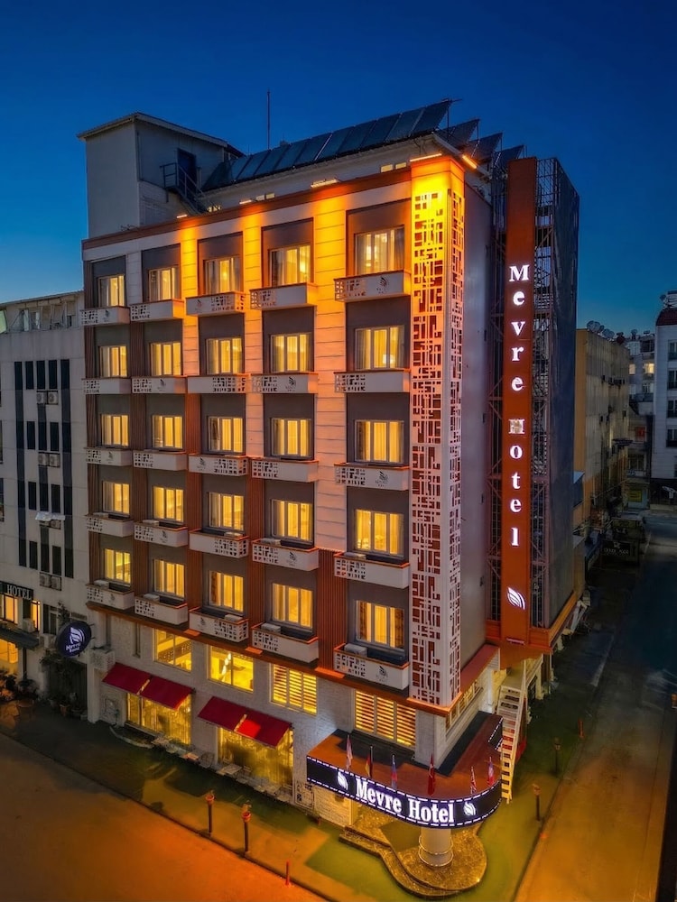 Hotel Mevre 1/50