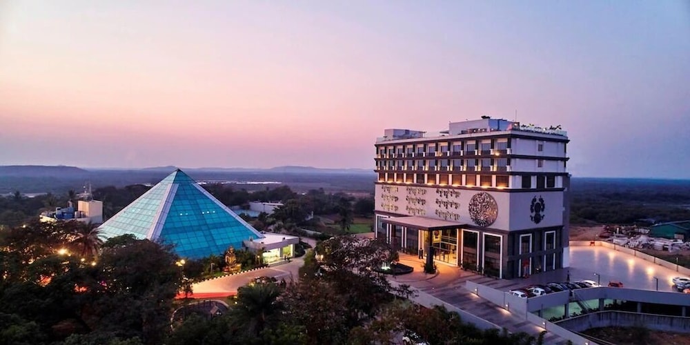 Muza hotels at eskay resorts (ex The E-Hotel) 1/74