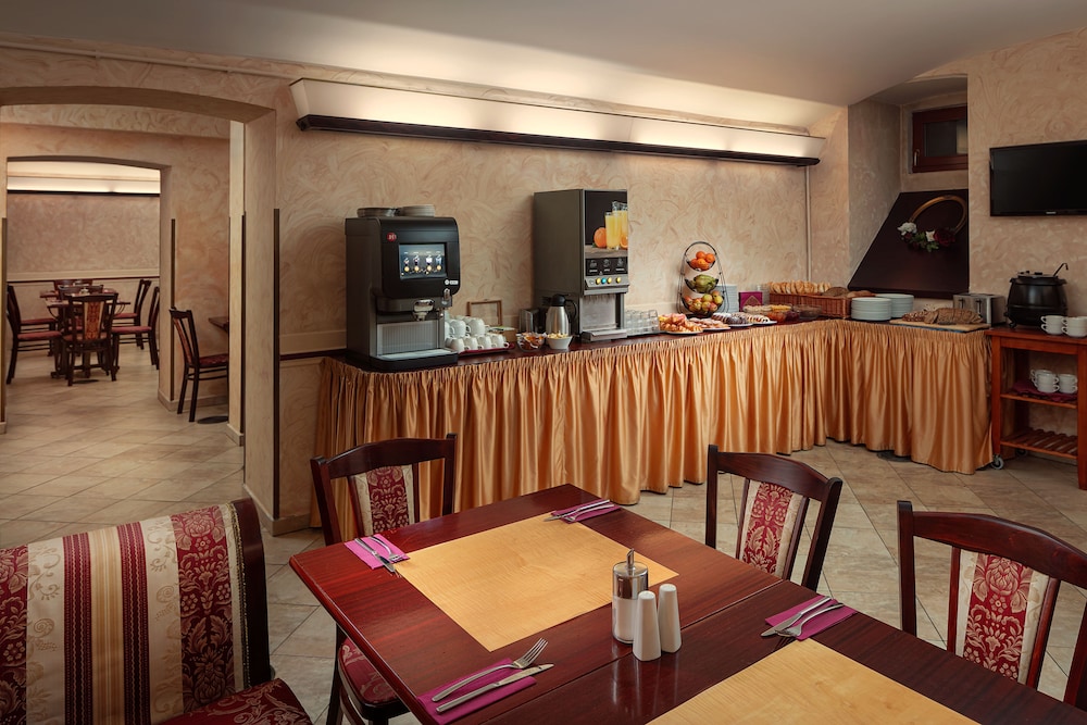 Amigo City Centre Hotel 48/62