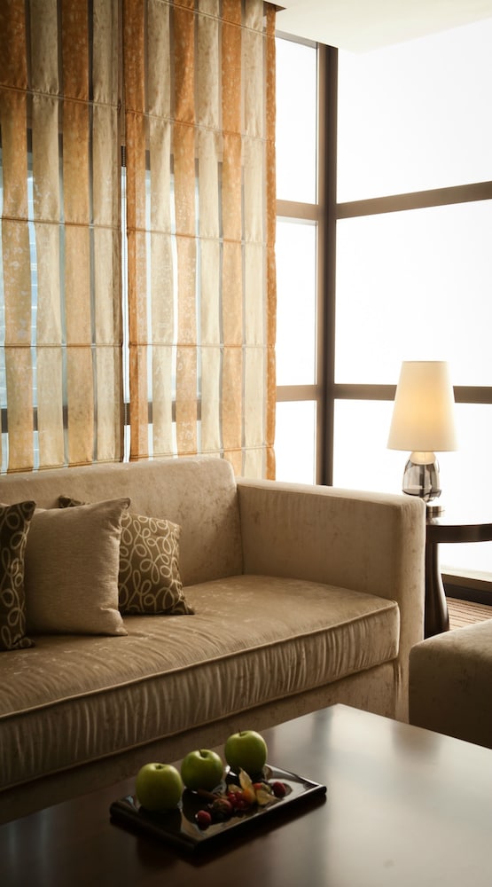 Southern Sun Abu Dhabi 45/65
