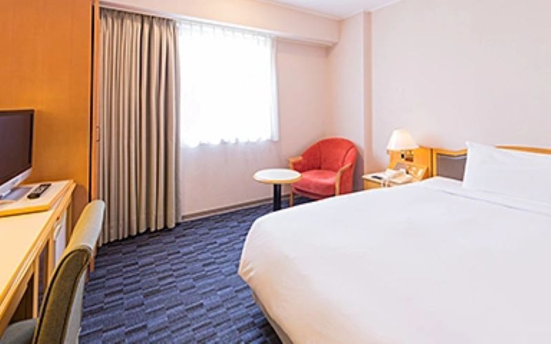 ROOM, SINGLE