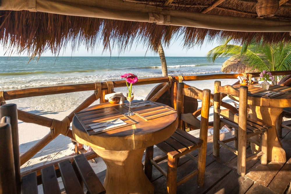 Beachfront Hotel La Palapa - Adults Only 23/36