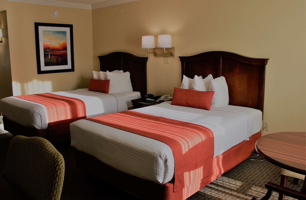 Best Western Plus Burlington 11/49