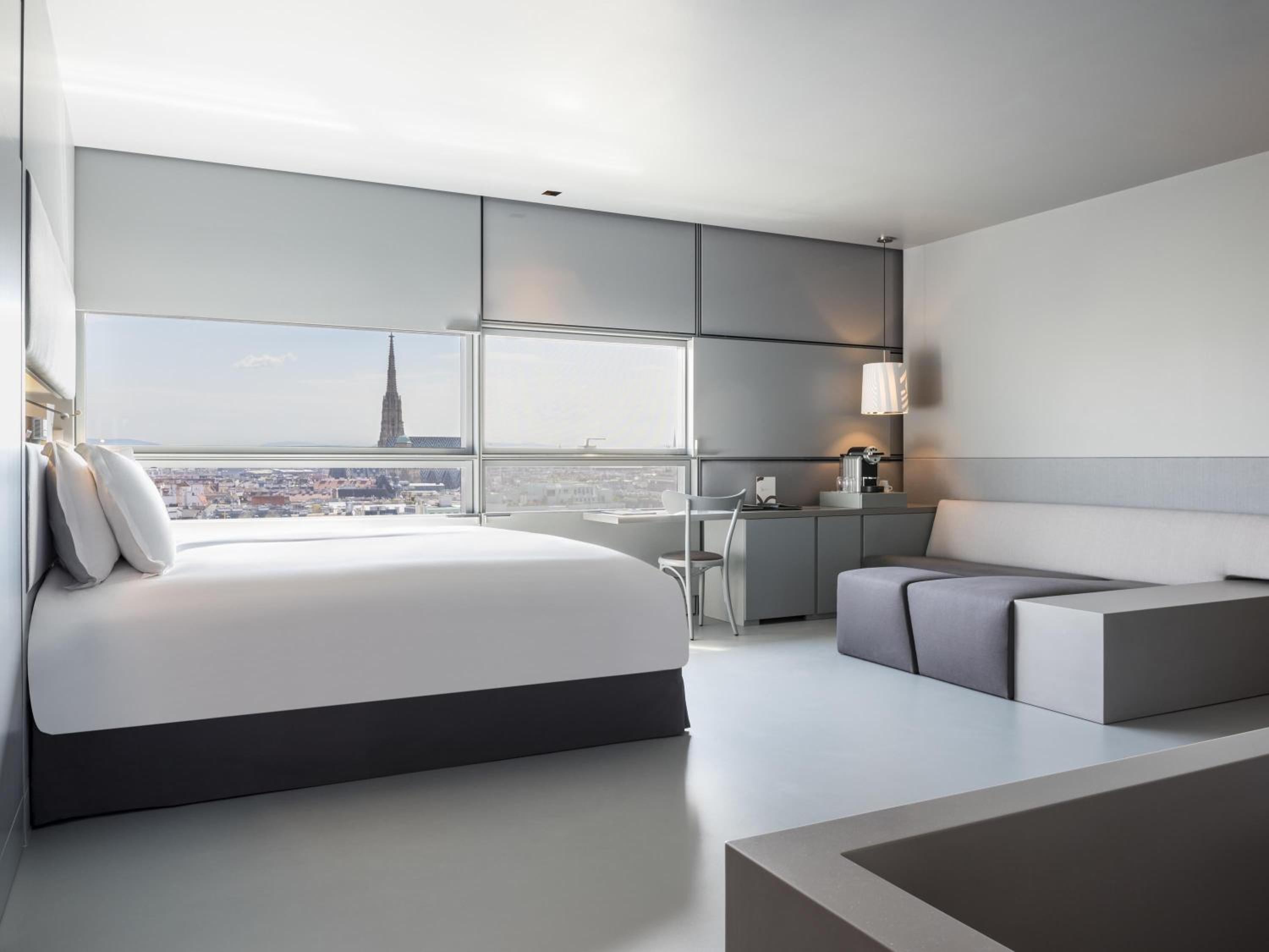 Deluxe, Double or Twin Bed, Cathedral View
