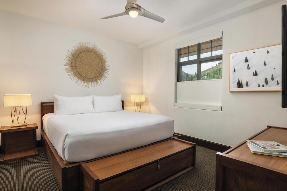 Condo, Landmark, Deluxe, 2 King Beds, 2 Bunk Beds