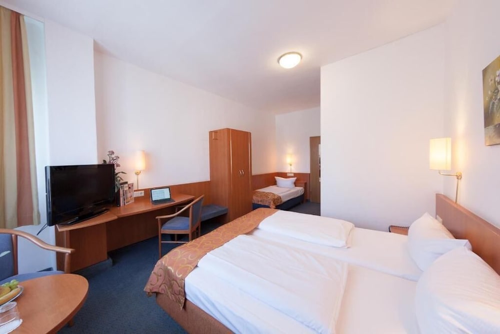 Trip Inn Hotel Schumann 18/64