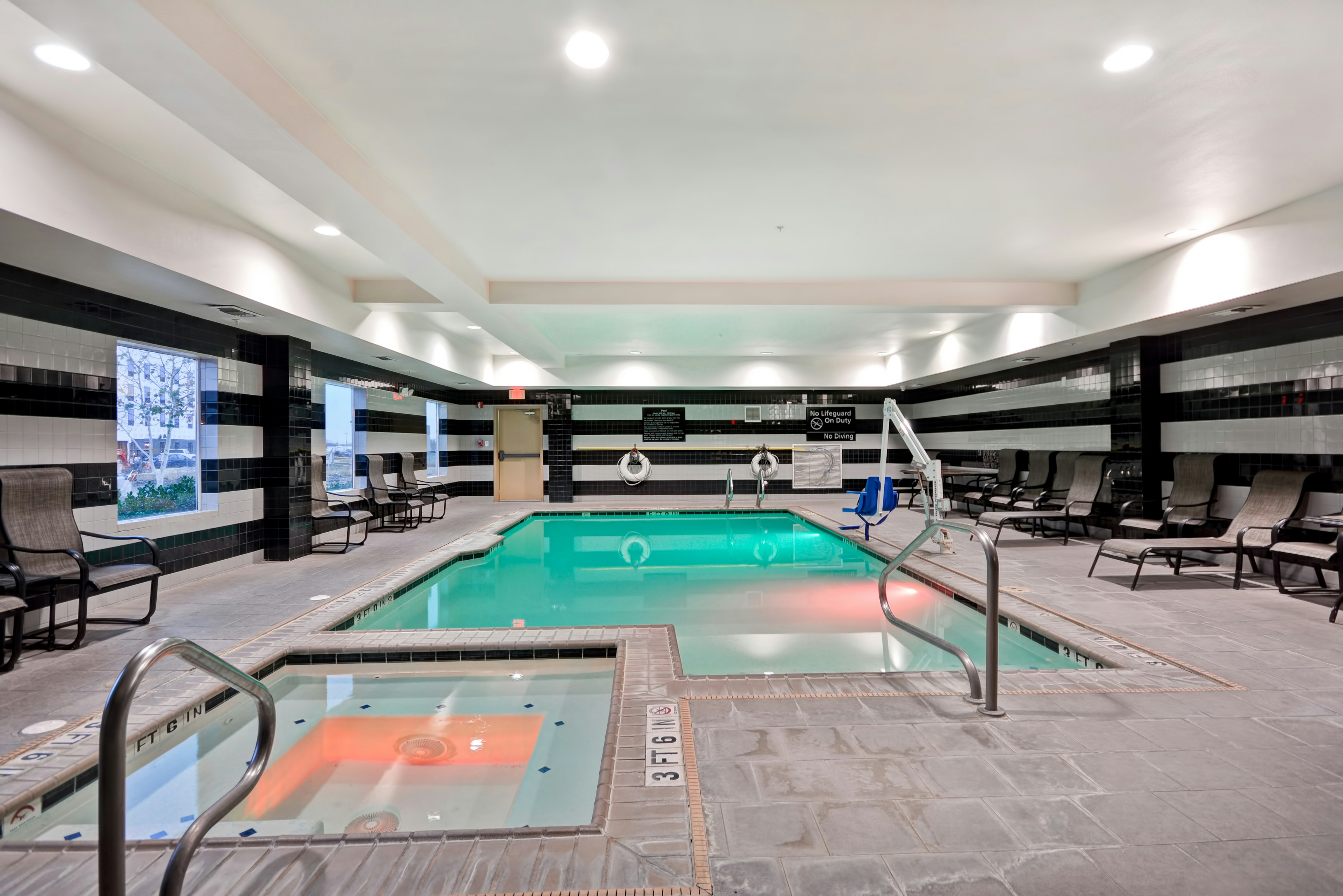 Hampton Inn & Suites San Antonio/Northeast I-35 32/52