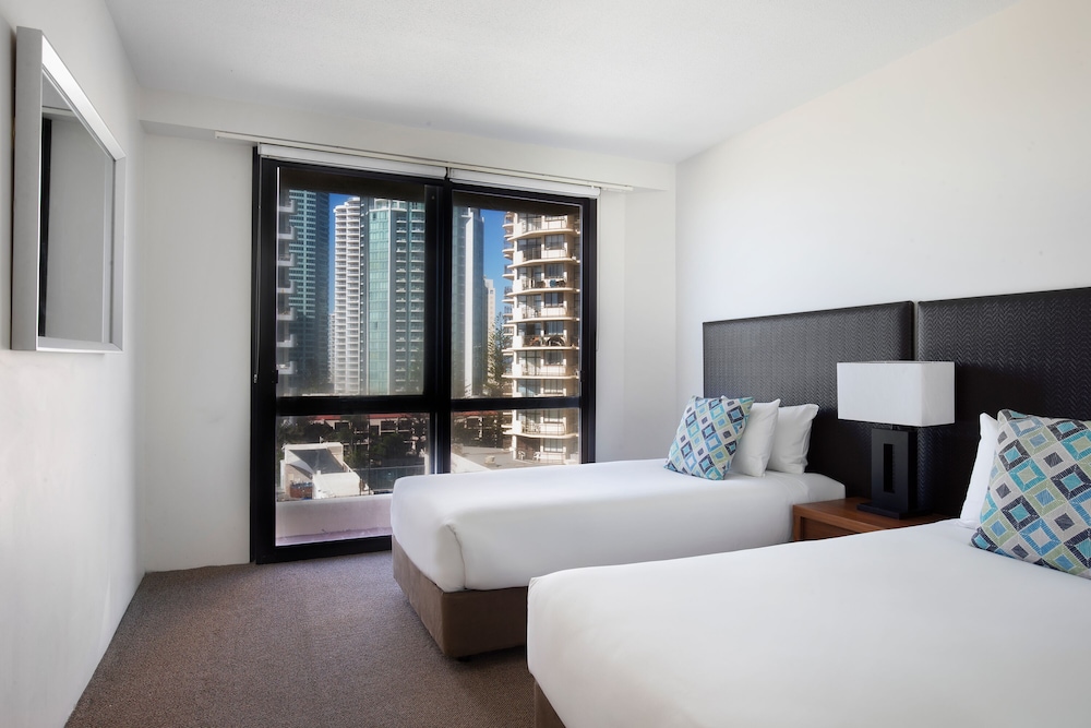 Paradise Centre Apartments Surfers Paradise 17/68