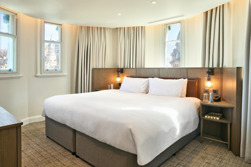 Radisson Blu Hotel, London Tottenham Court Road 16/49