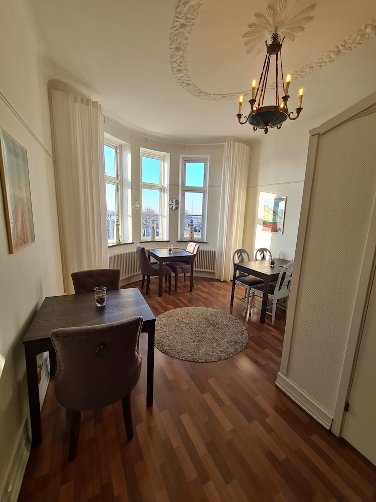 Hamnhotellet Kronan 28/44