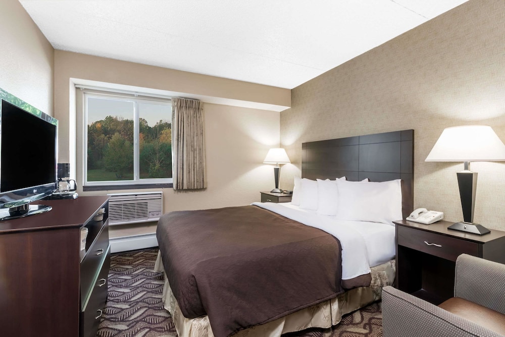 Days Inn by Wyndham Bismarck 8/32
